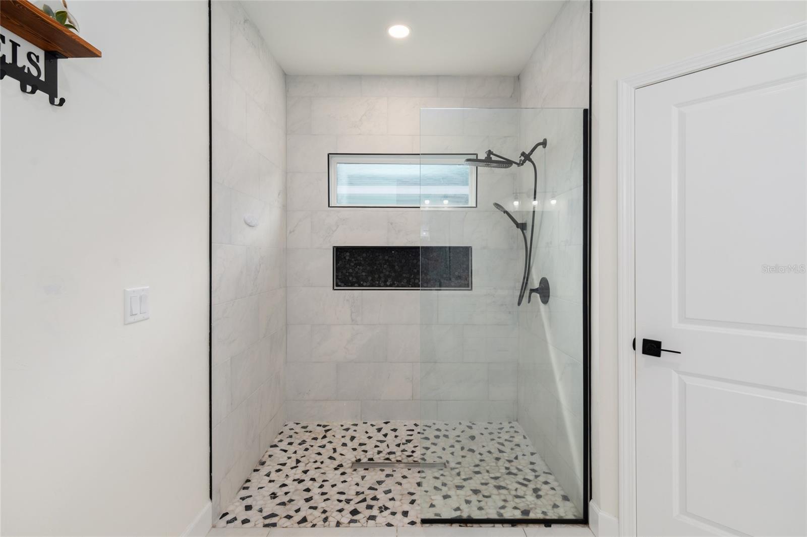 GRAND OAKS - Residential