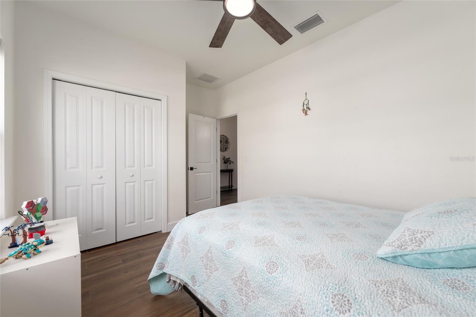 GRAND OAKS - Residential