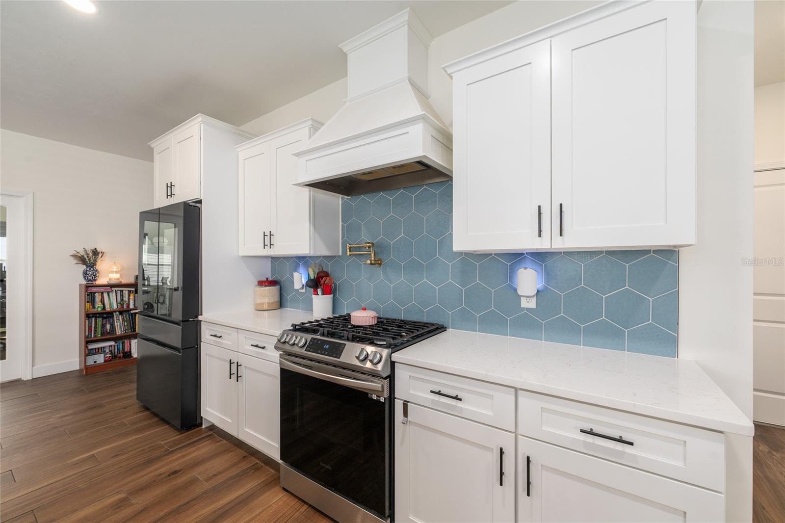 GRAND OAKS - Residential