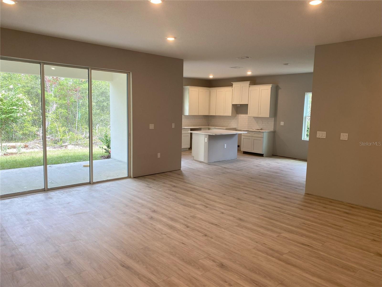 18 GERBERA COURT