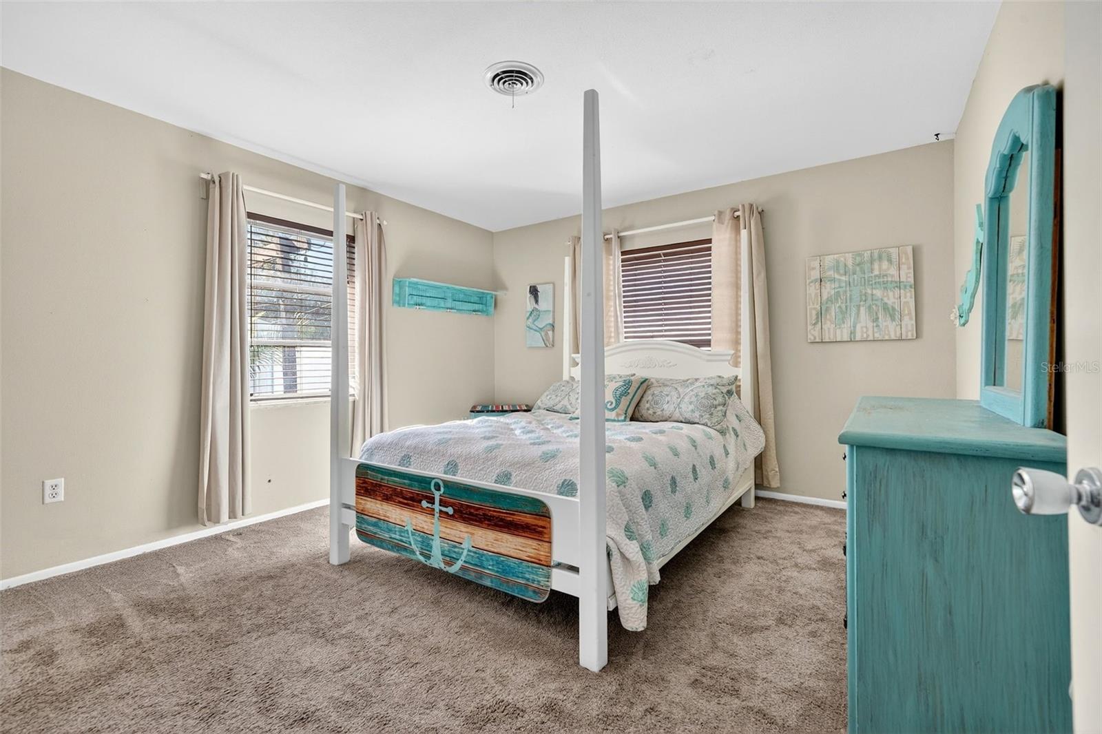 SOUTH VENICE - Residential