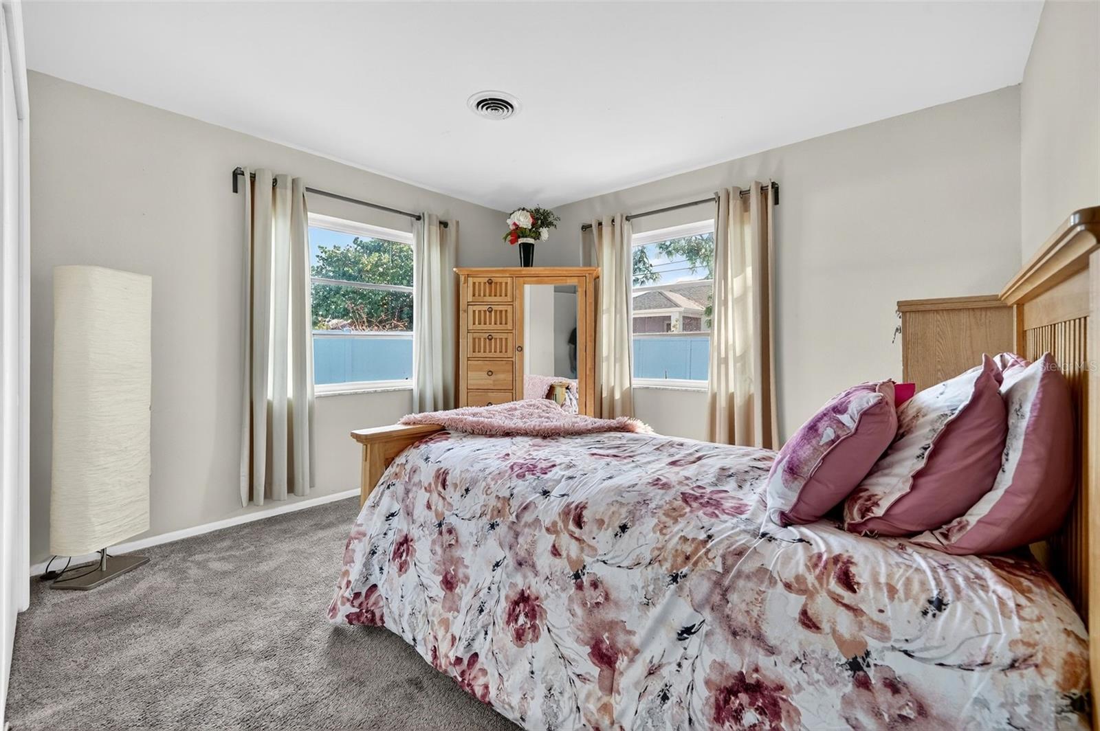 SOUTH VENICE - Residential