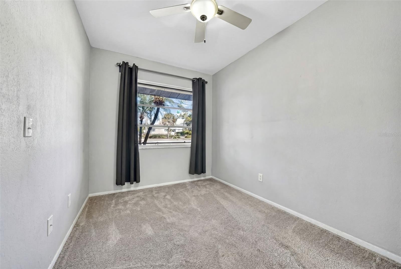 SOUTH VENICE - Residential