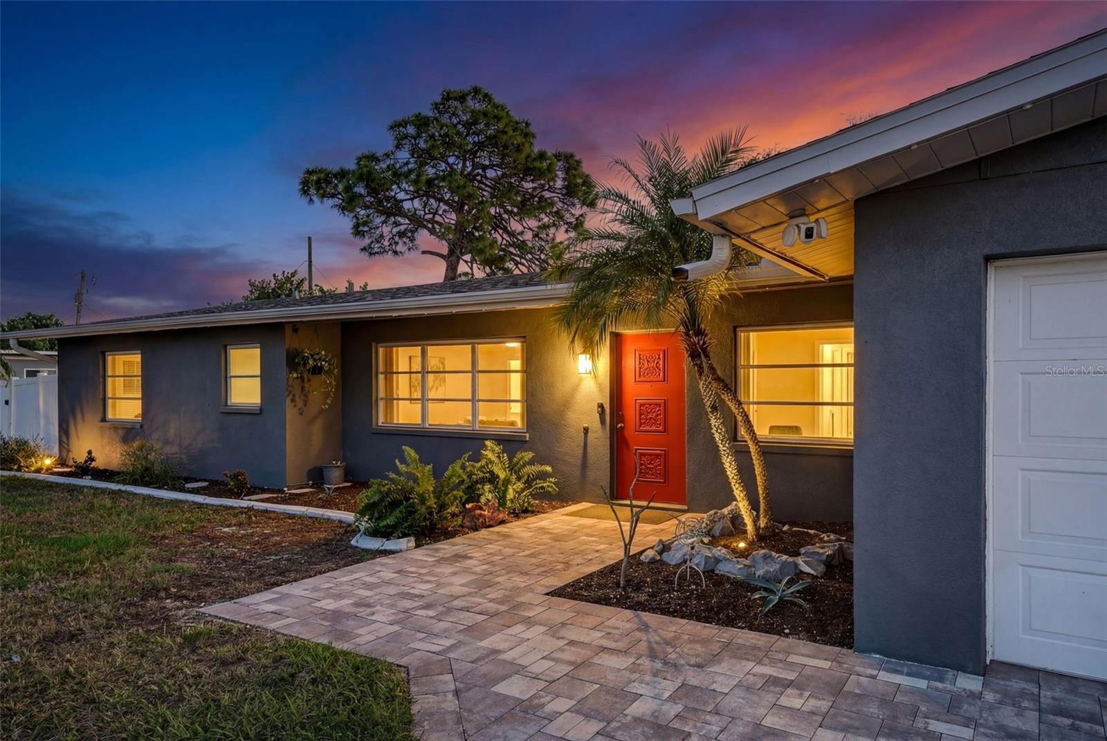 SOUTH VENICE - Residential