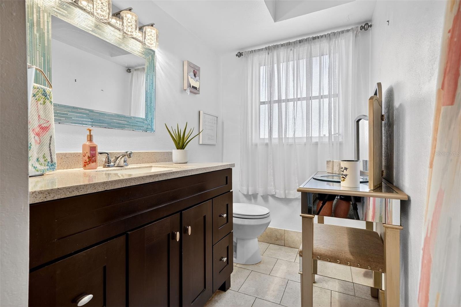 SOUTH VENICE - Residential