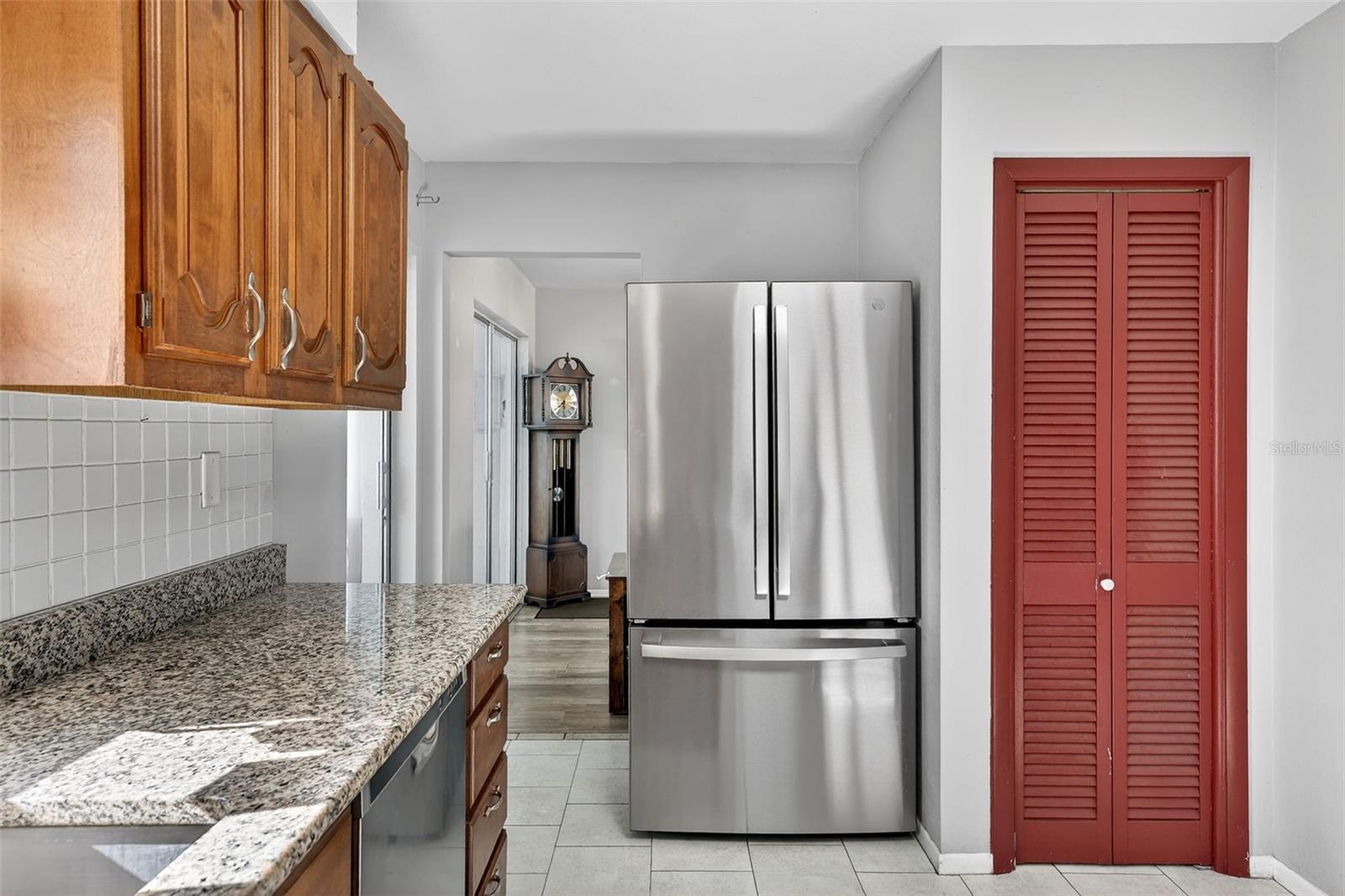 SOUTH VENICE - Residential