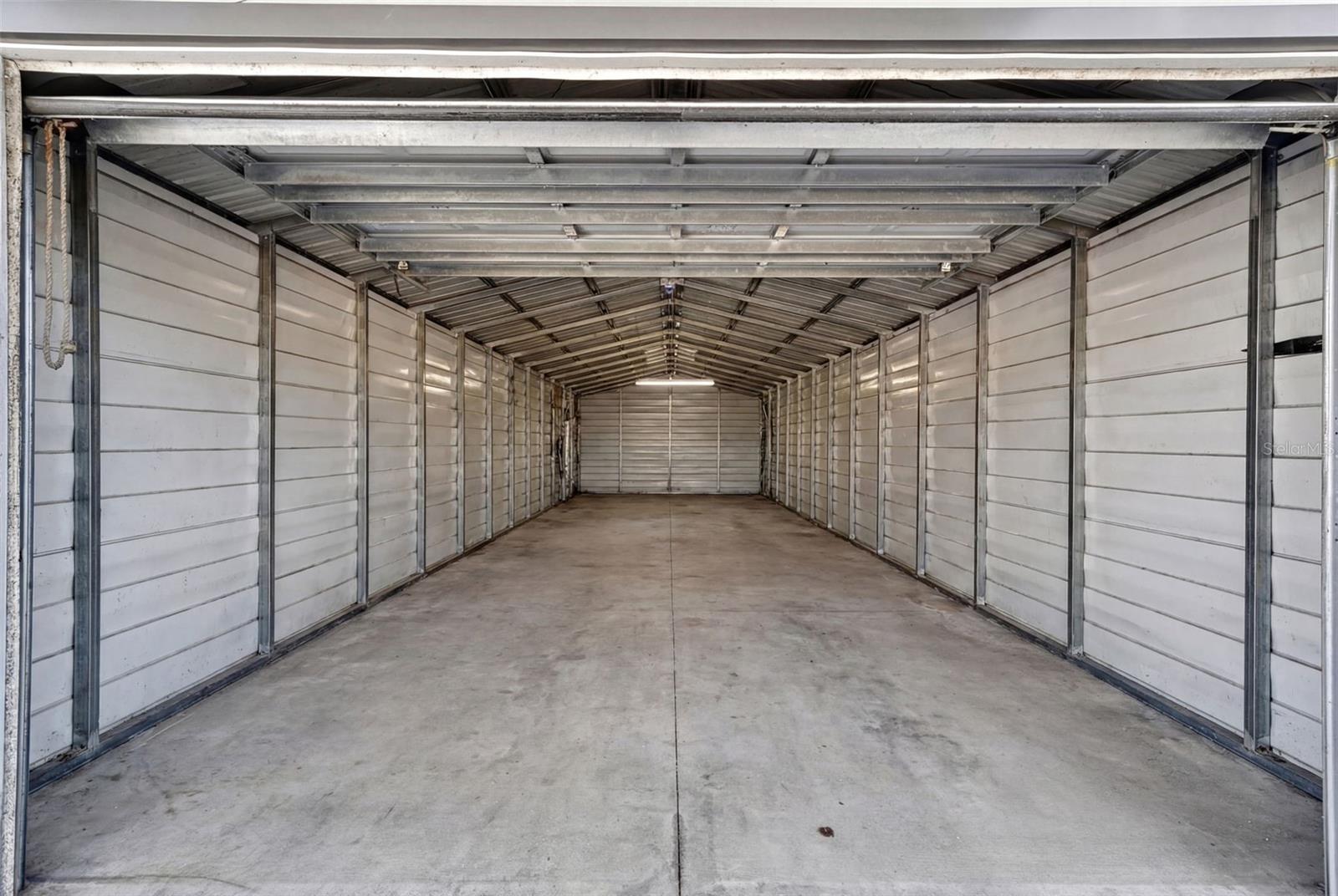 SOUTH VENICE - Residential