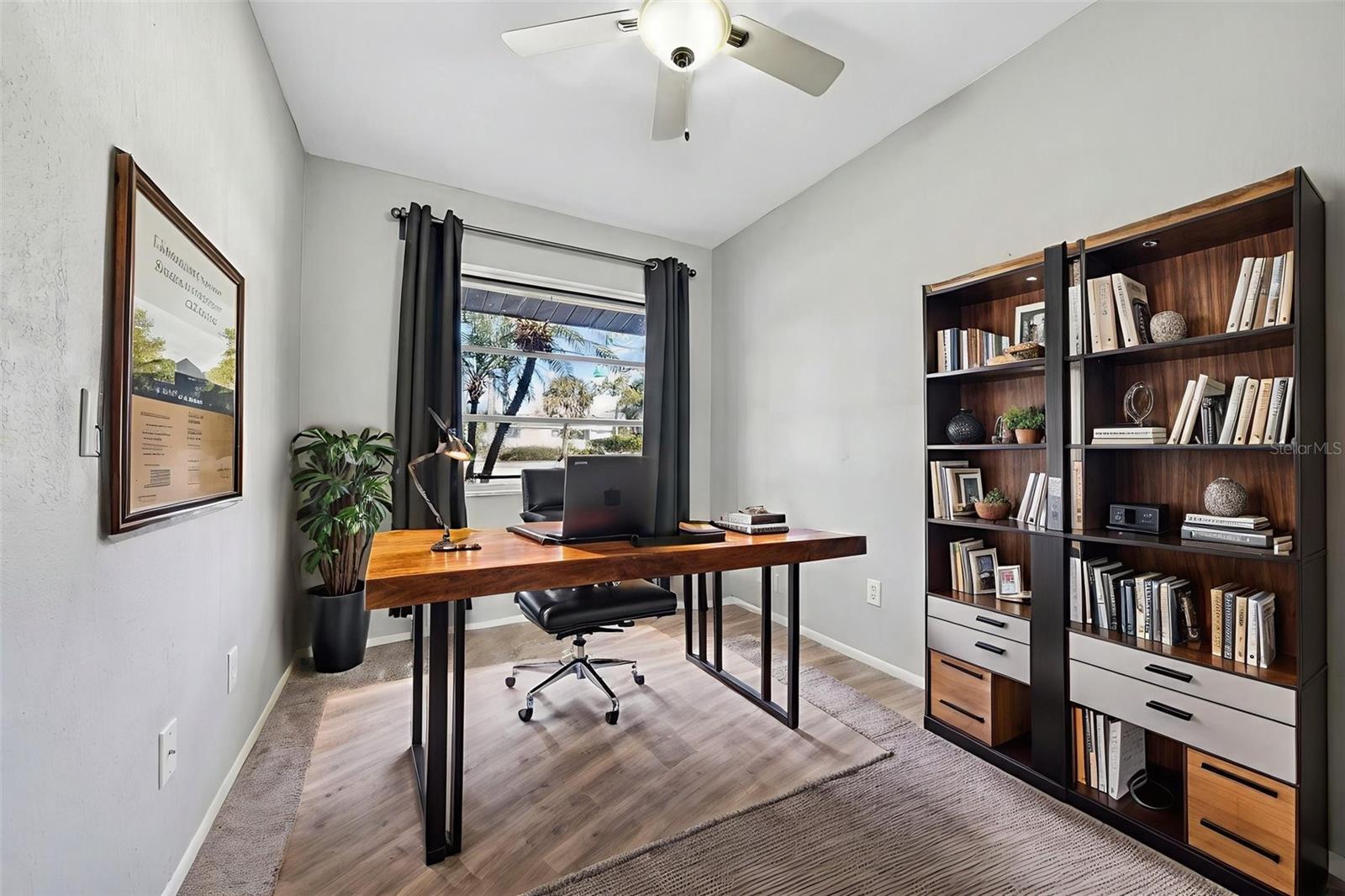 SOUTH VENICE - Residential