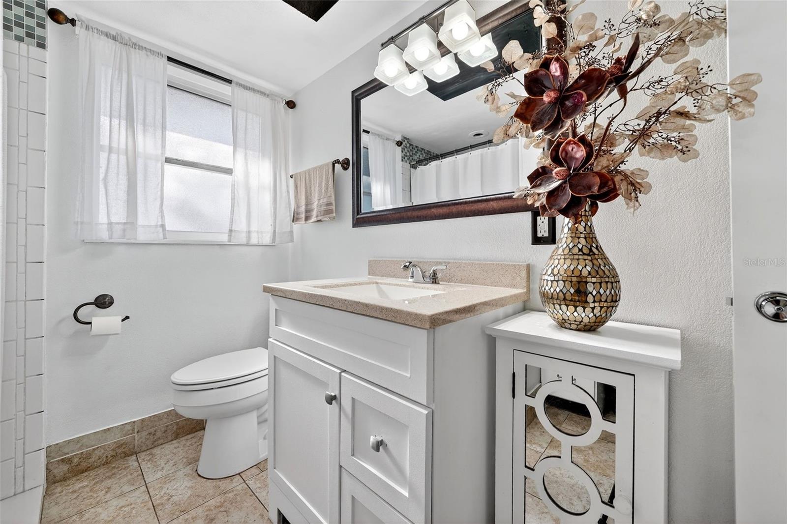 SOUTH VENICE - Residential