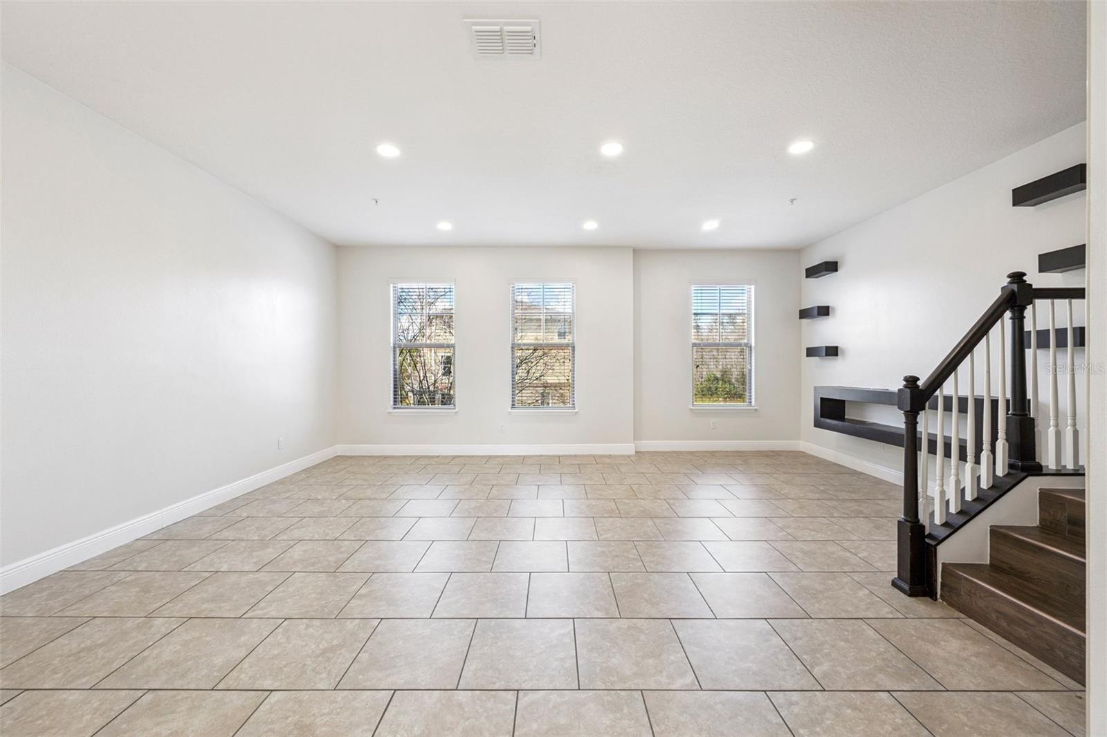 RAVINIA/EAST PARK - Residential