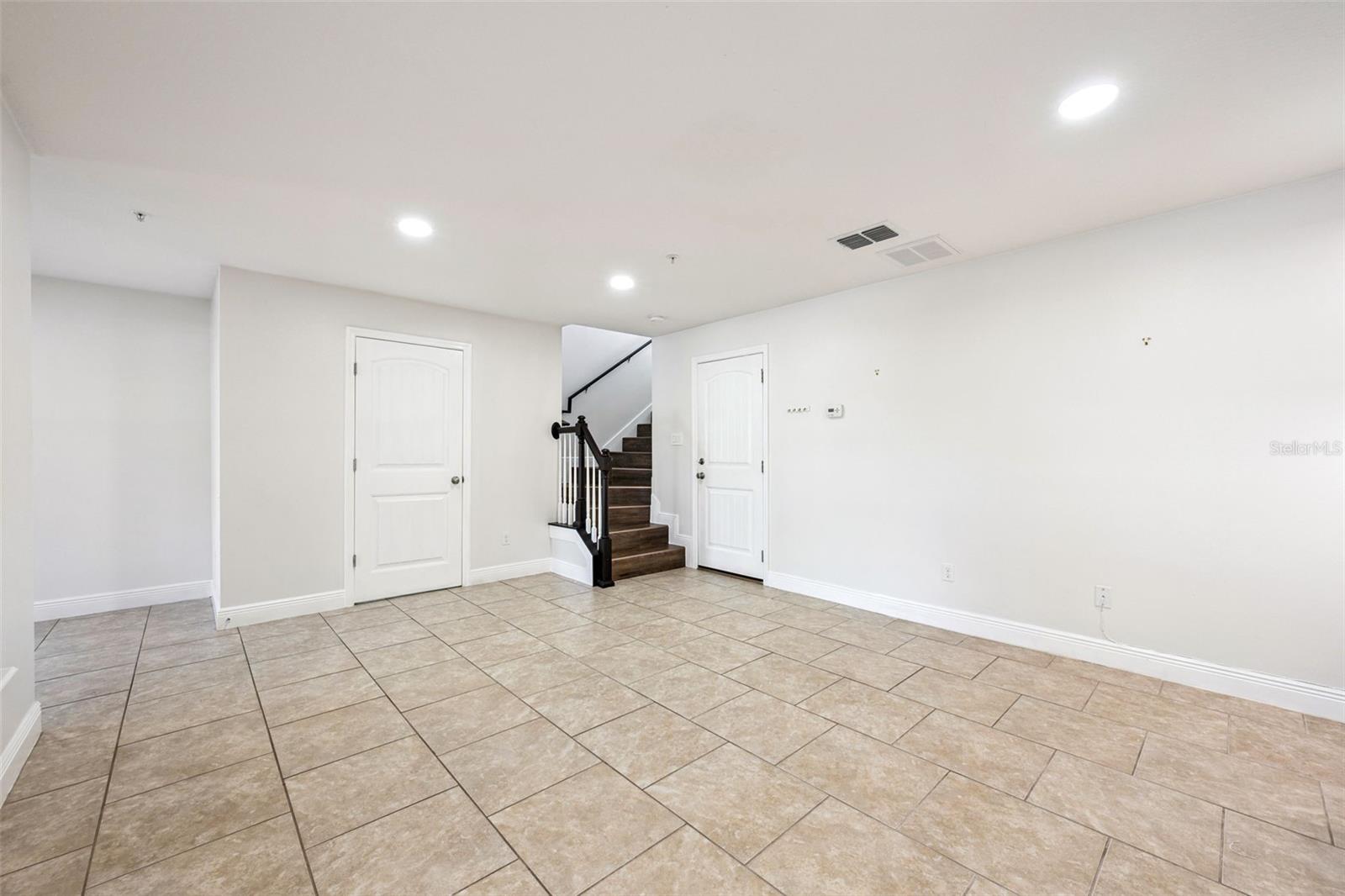 RAVINIA/EAST PARK - Residential