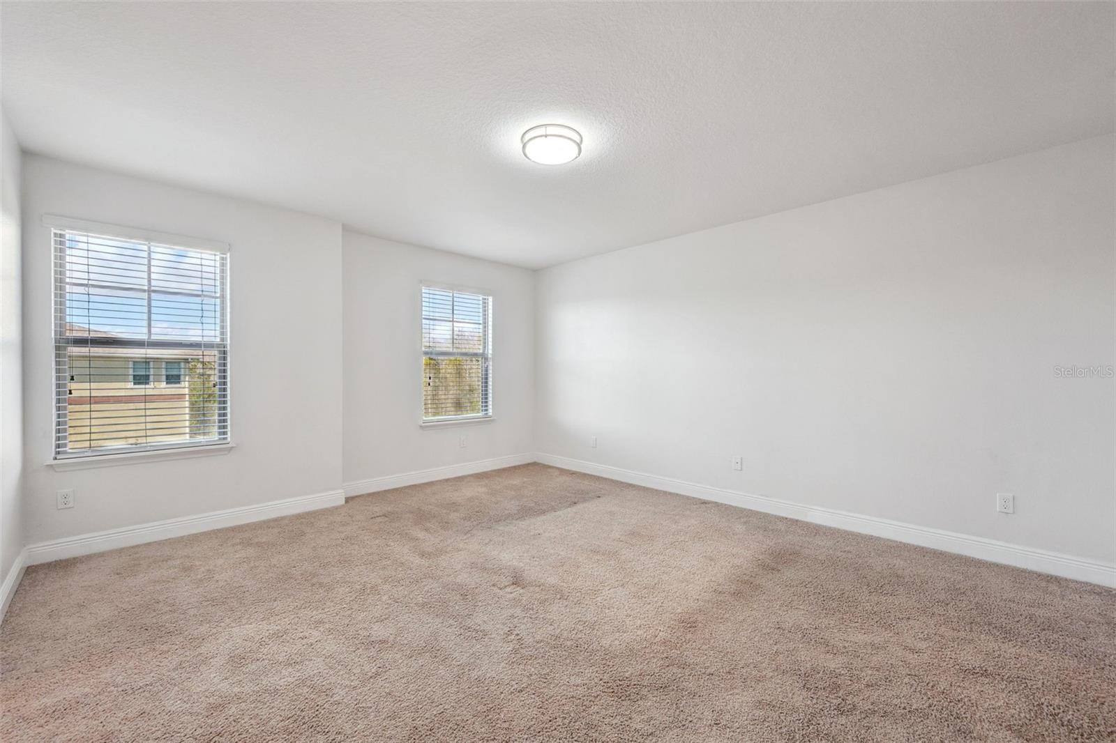 RAVINIA/EAST PARK - Residential