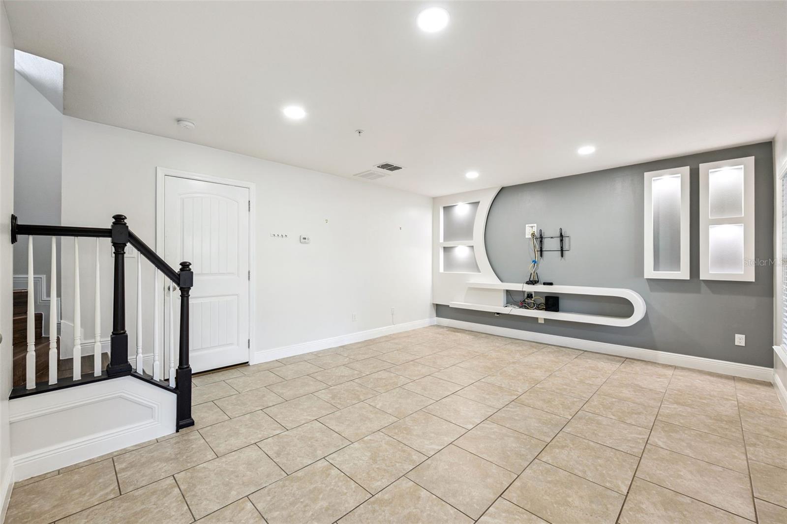 RAVINIA/EAST PARK - Residential