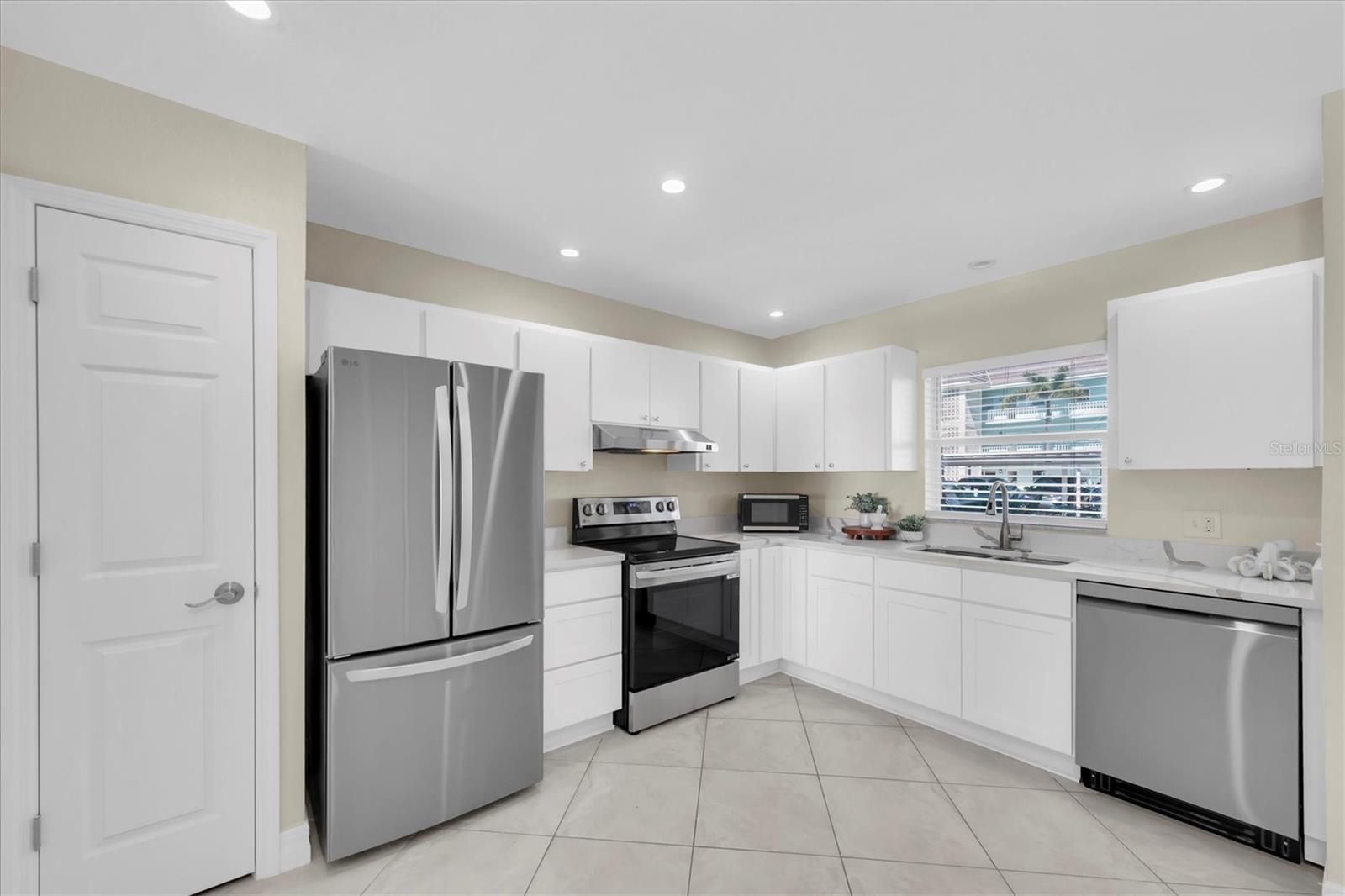 ROYAL STEWART ARMS - Residential