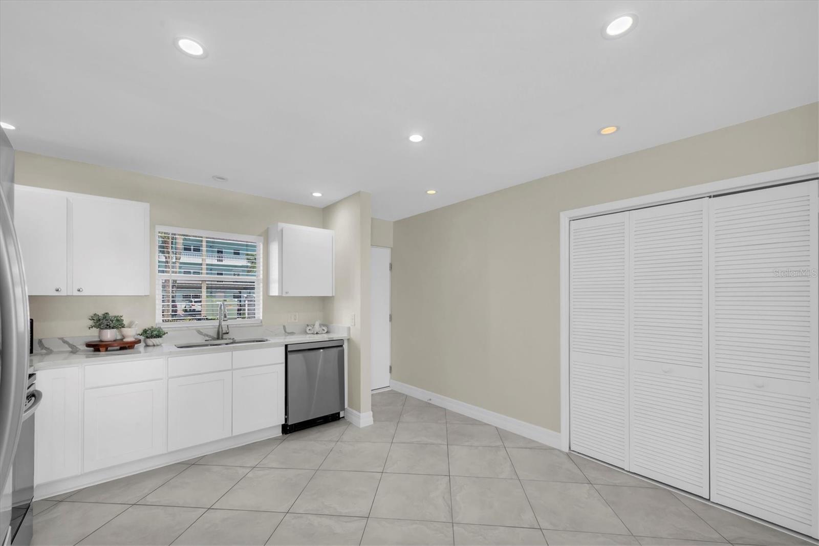 ROYAL STEWART ARMS - Residential