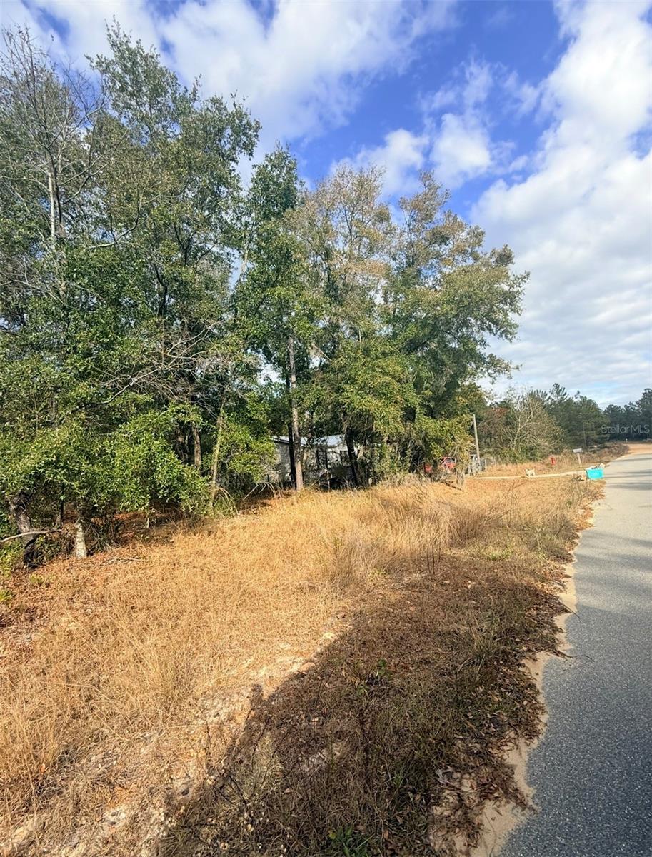 INTERLACHEN LAKES ESTATES - Land