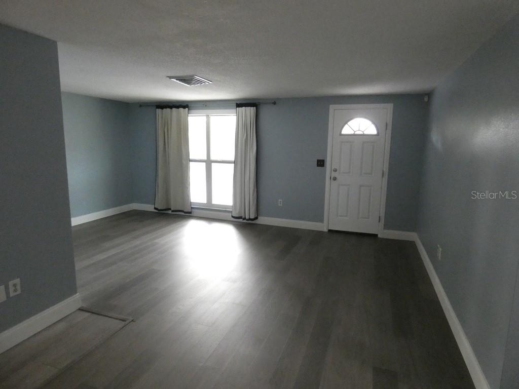 CEACON WOODS VILLAGE 07 - Residential