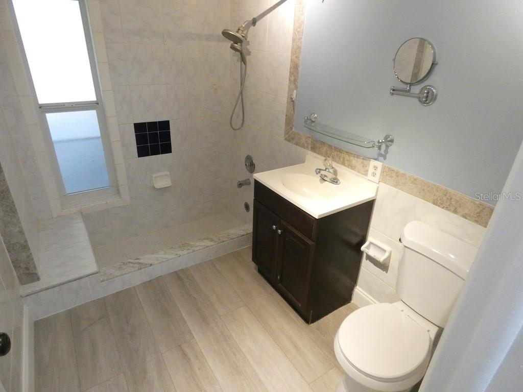 CEACON WOODS VILLAGE 07 - Residential