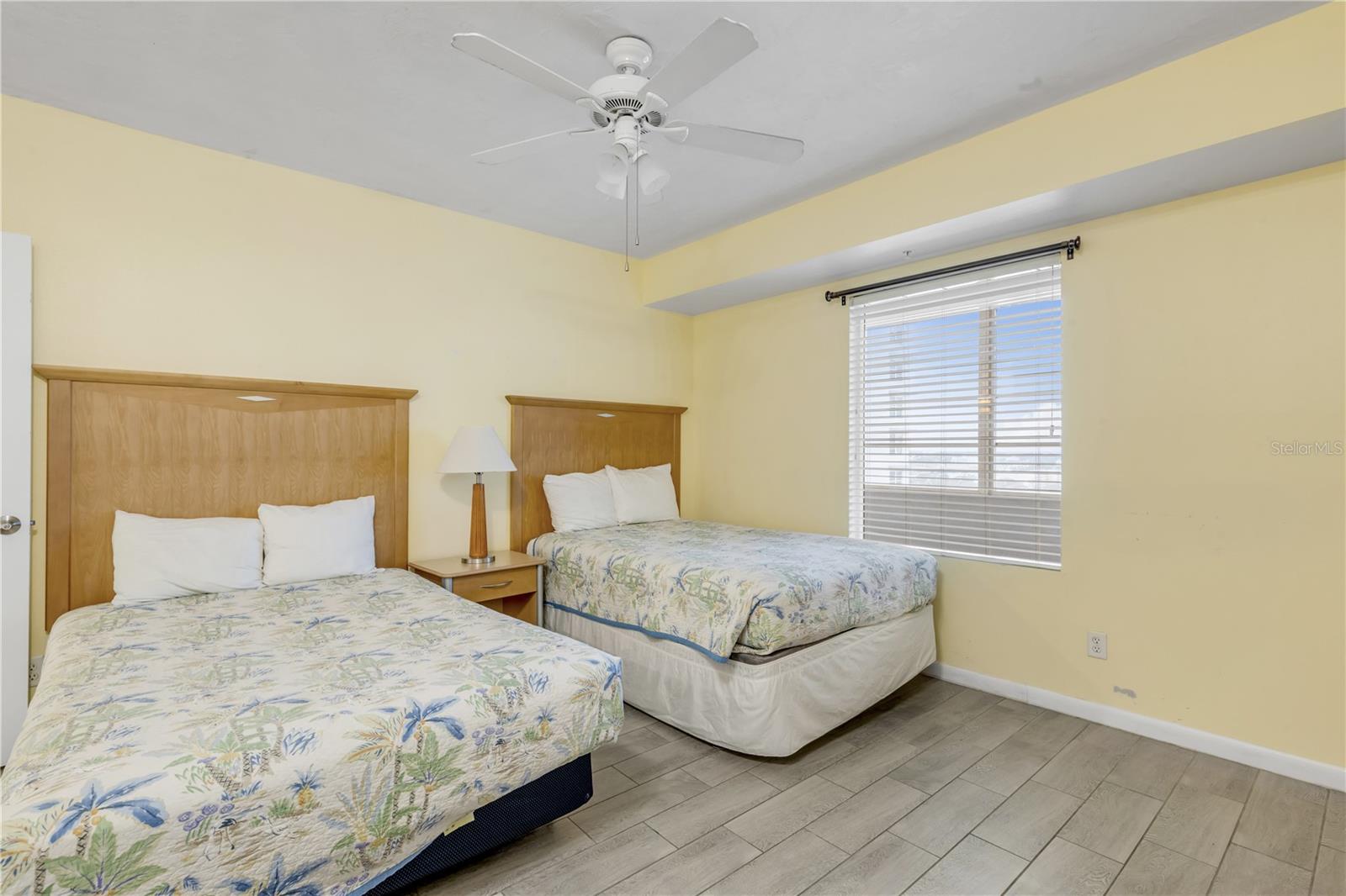 OCEAN WALK 01 DB CONDO - Residential