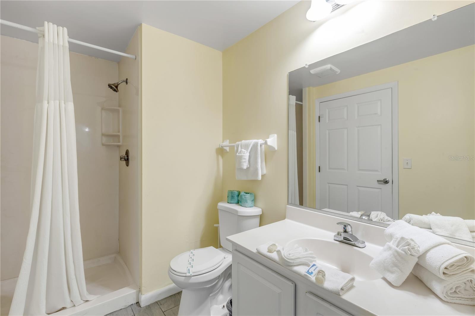 OCEAN WALK 01 DB CONDO - Residential