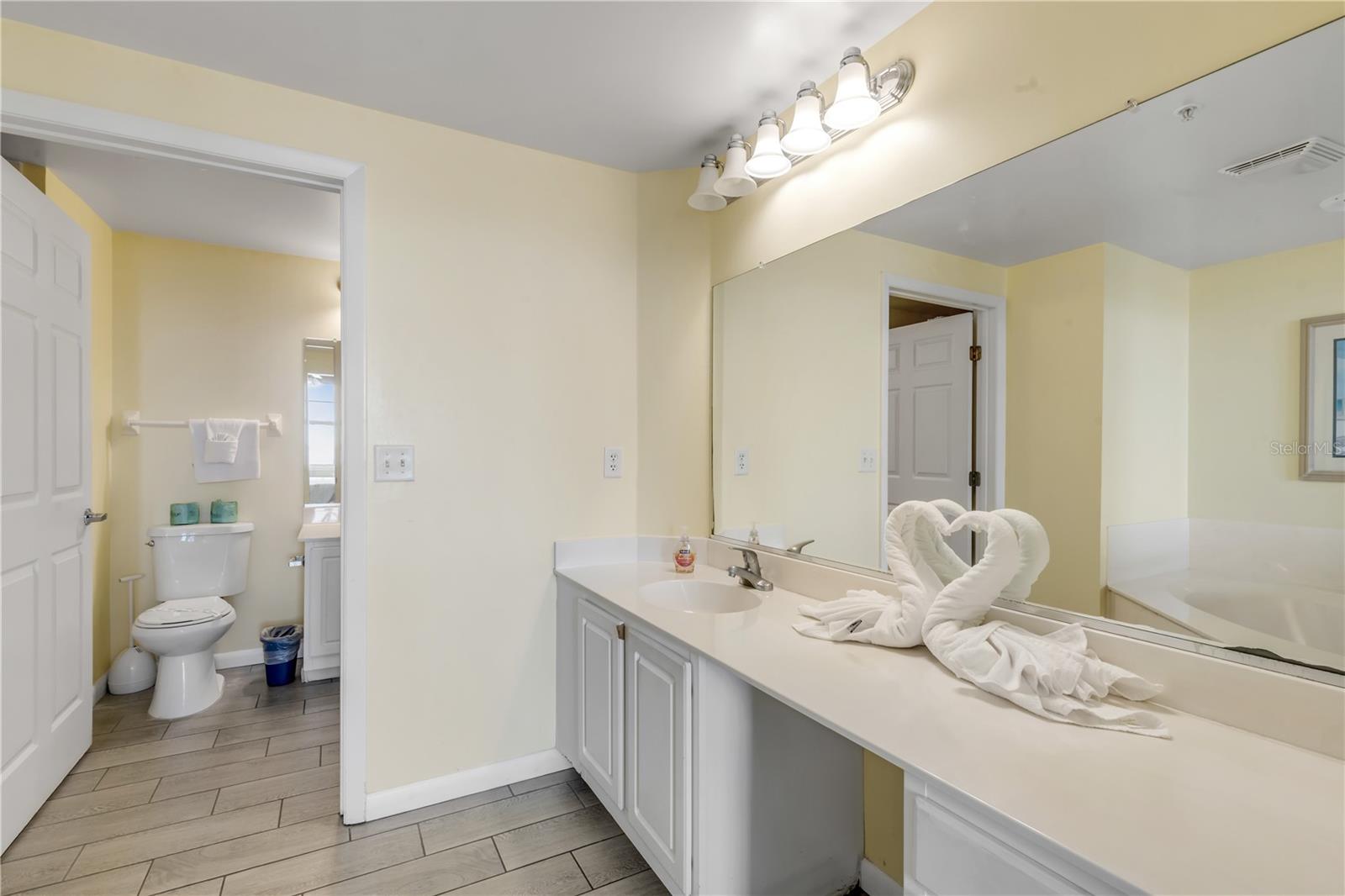 OCEAN WALK 01 DB CONDO - Residential