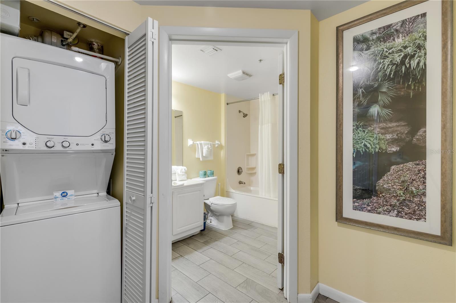 OCEAN WALK 01 DB CONDO - Residential