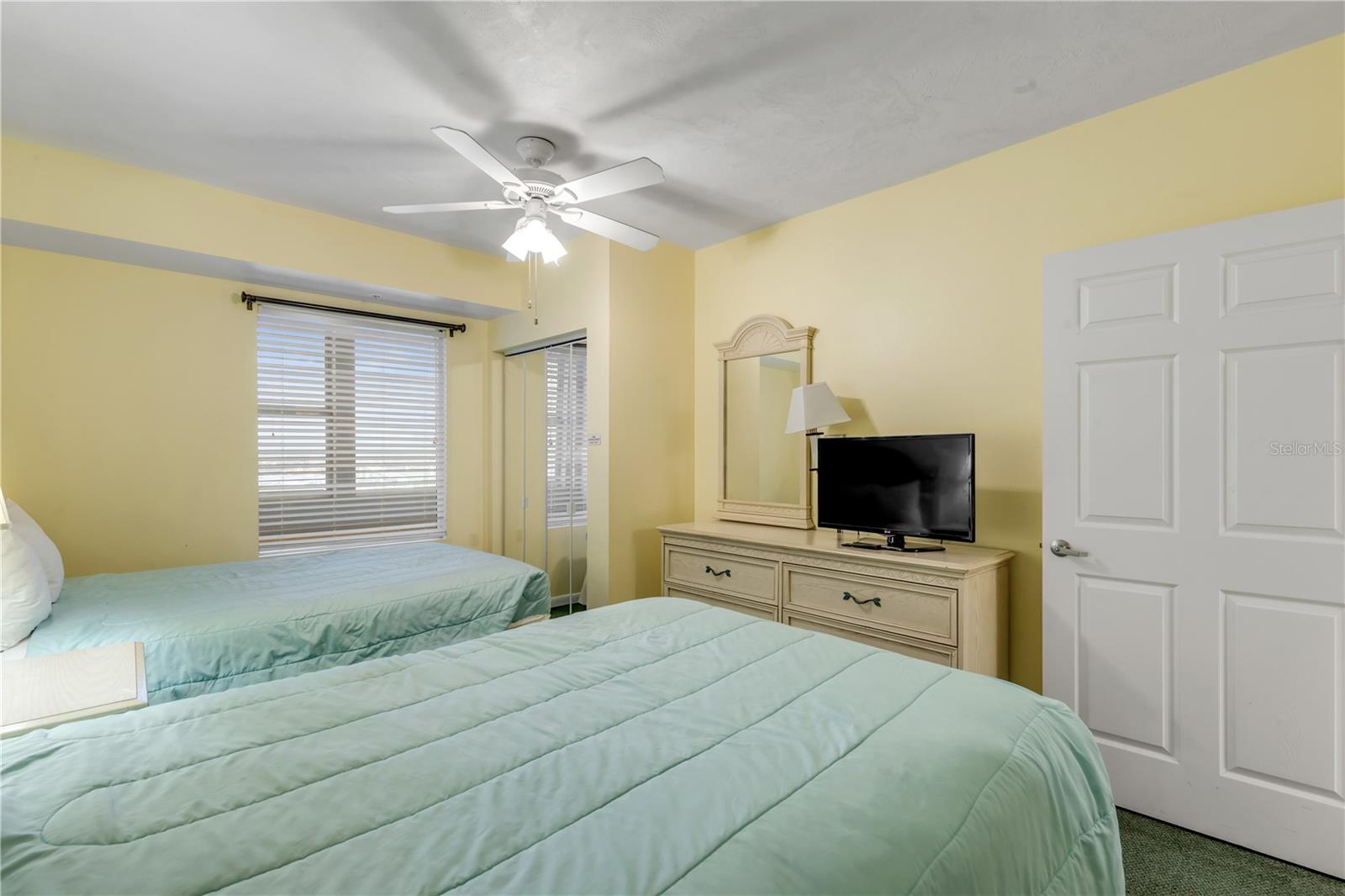 OCEAN WALK 01 DB CONDO - Residential