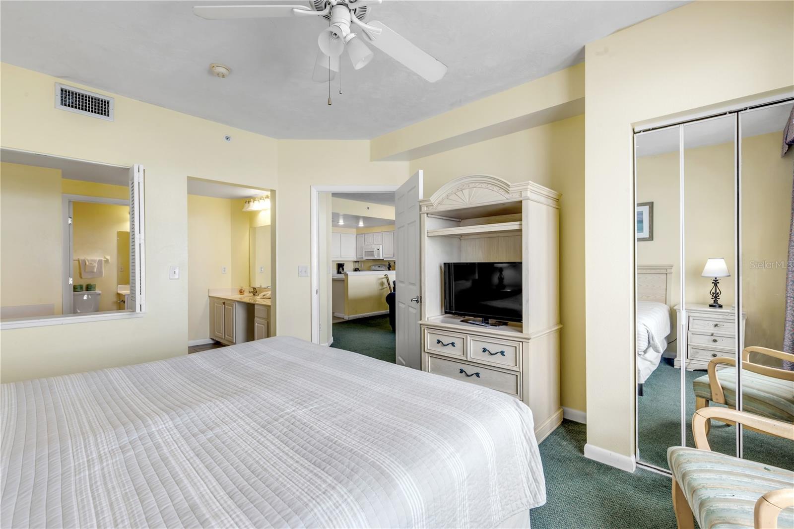 OCEAN WALK 01 DB CONDO - Residential