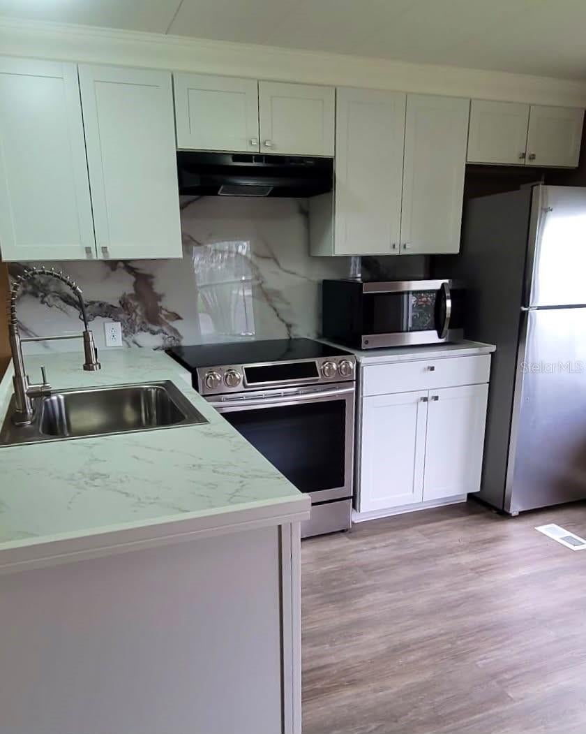 5316 53RD AVENUE E E3, BRADENTON, FL, 34203 3 5316 53RD AVENUE E E3