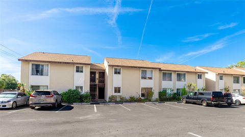 Photo of 2736 Hidden Lake Boulevard #B, Sarasota, FL 34237 (MLS # A4670423)