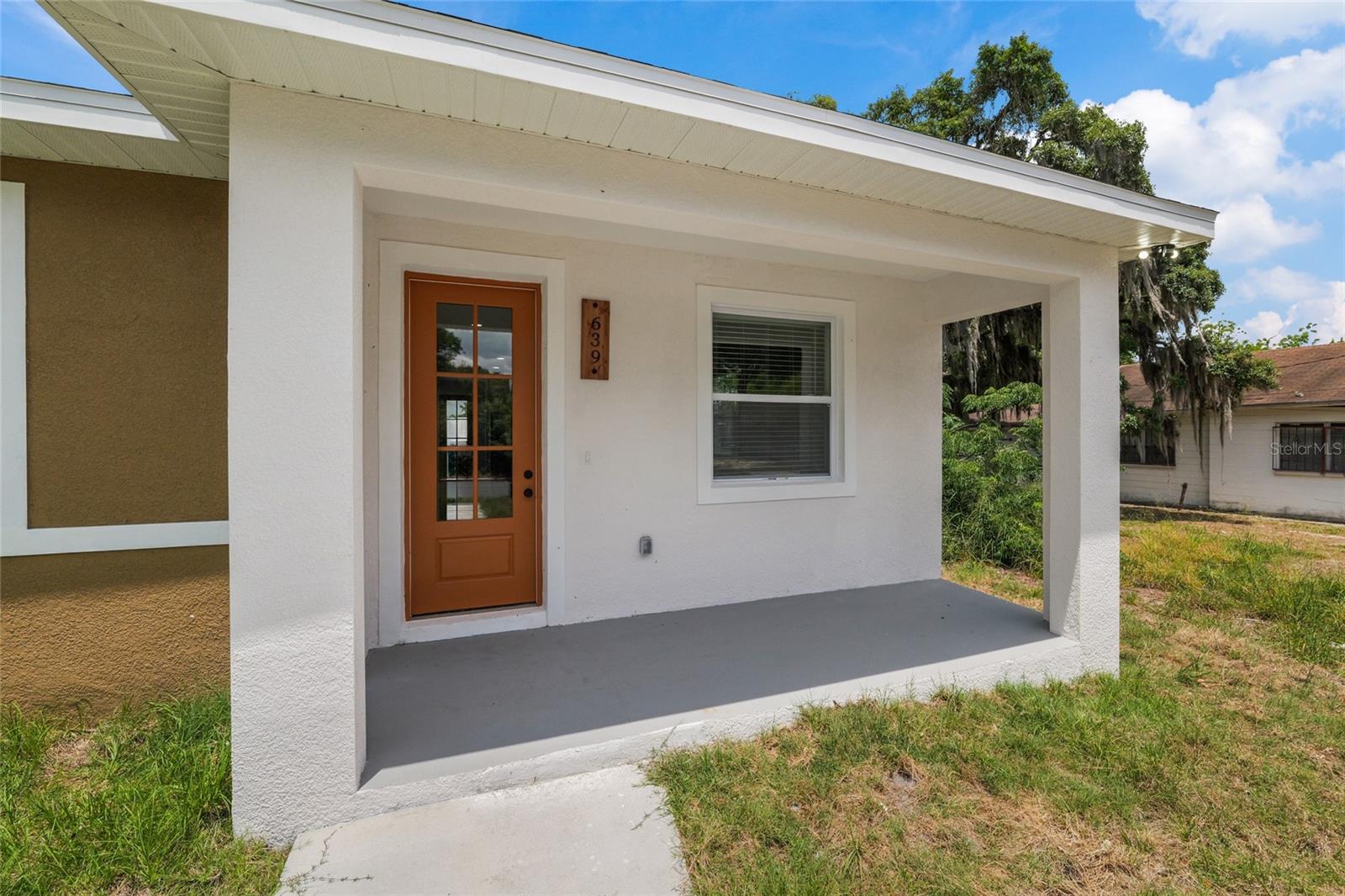 639 W 9TH STREET