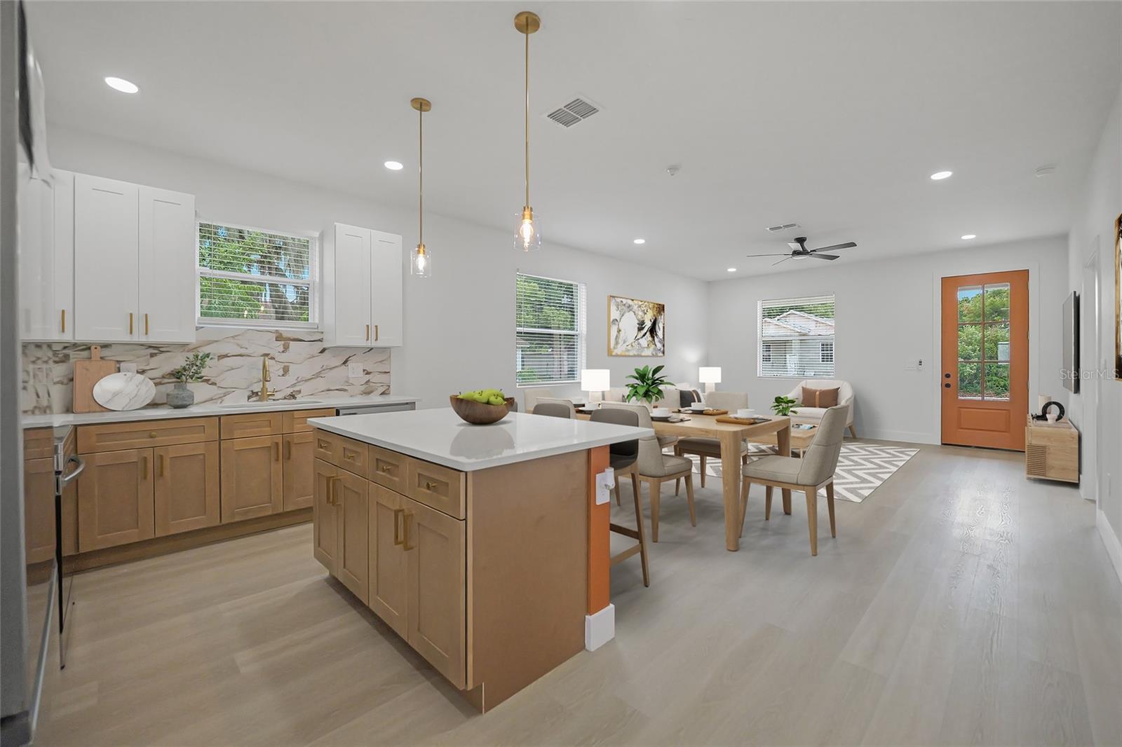 639 W 9TH STREET
