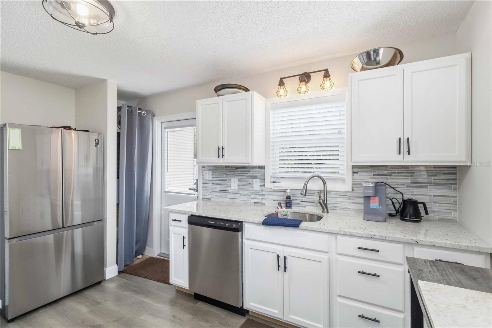 LILLYS SUB - Residential