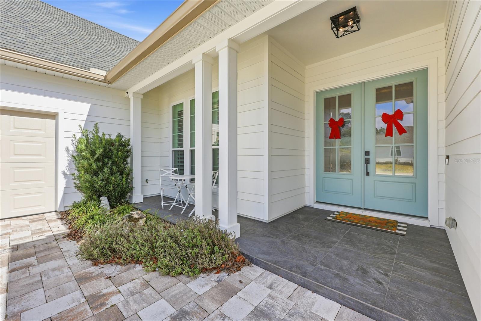 GLORIAS WAY - Residential