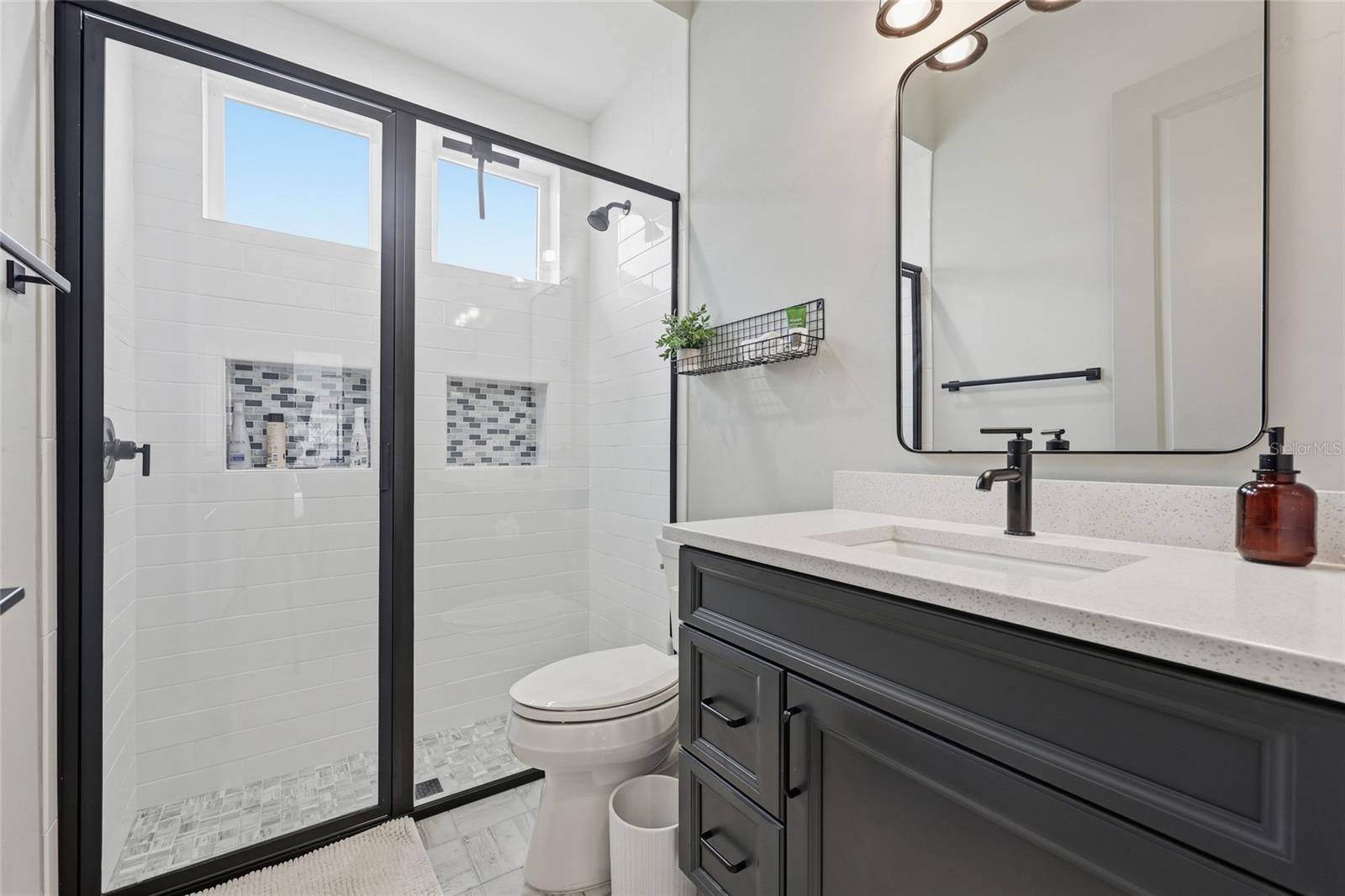 GLORIAS WAY - Residential