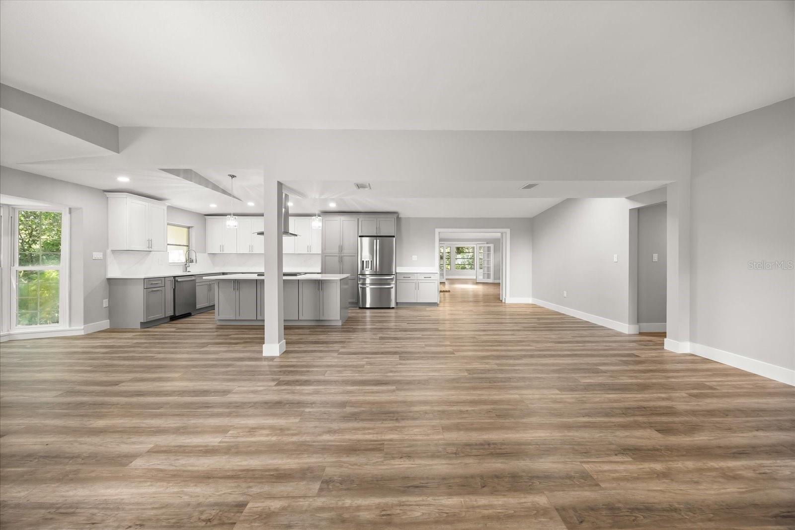 TIMBERLANE SHORES - Residential