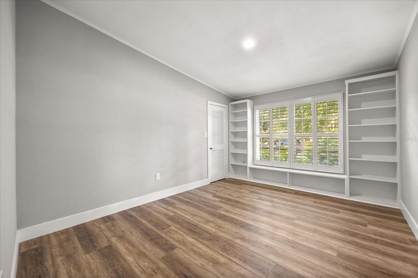 TIMBERLANE SHORES - Residential