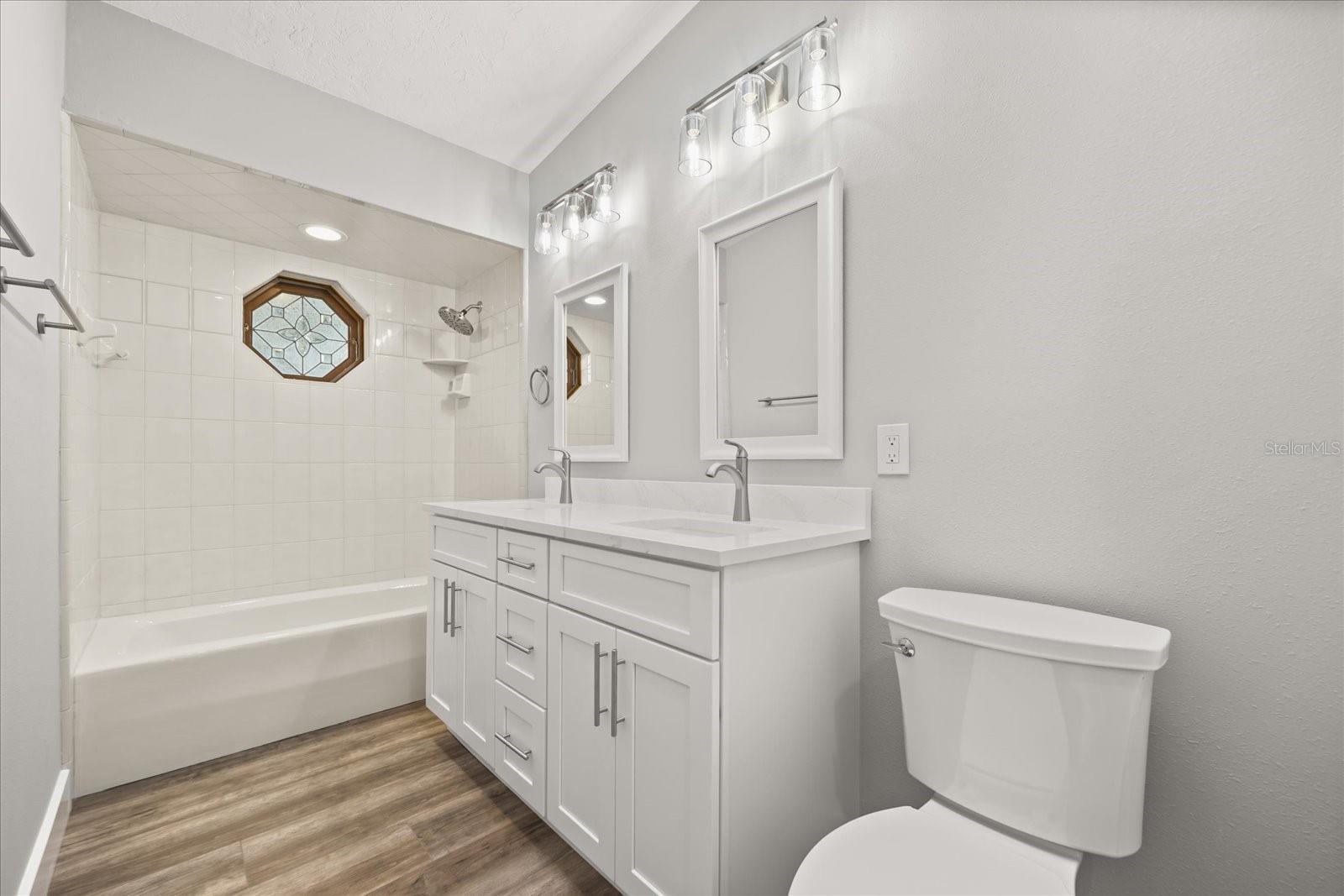 TIMBERLANE SHORES - Residential