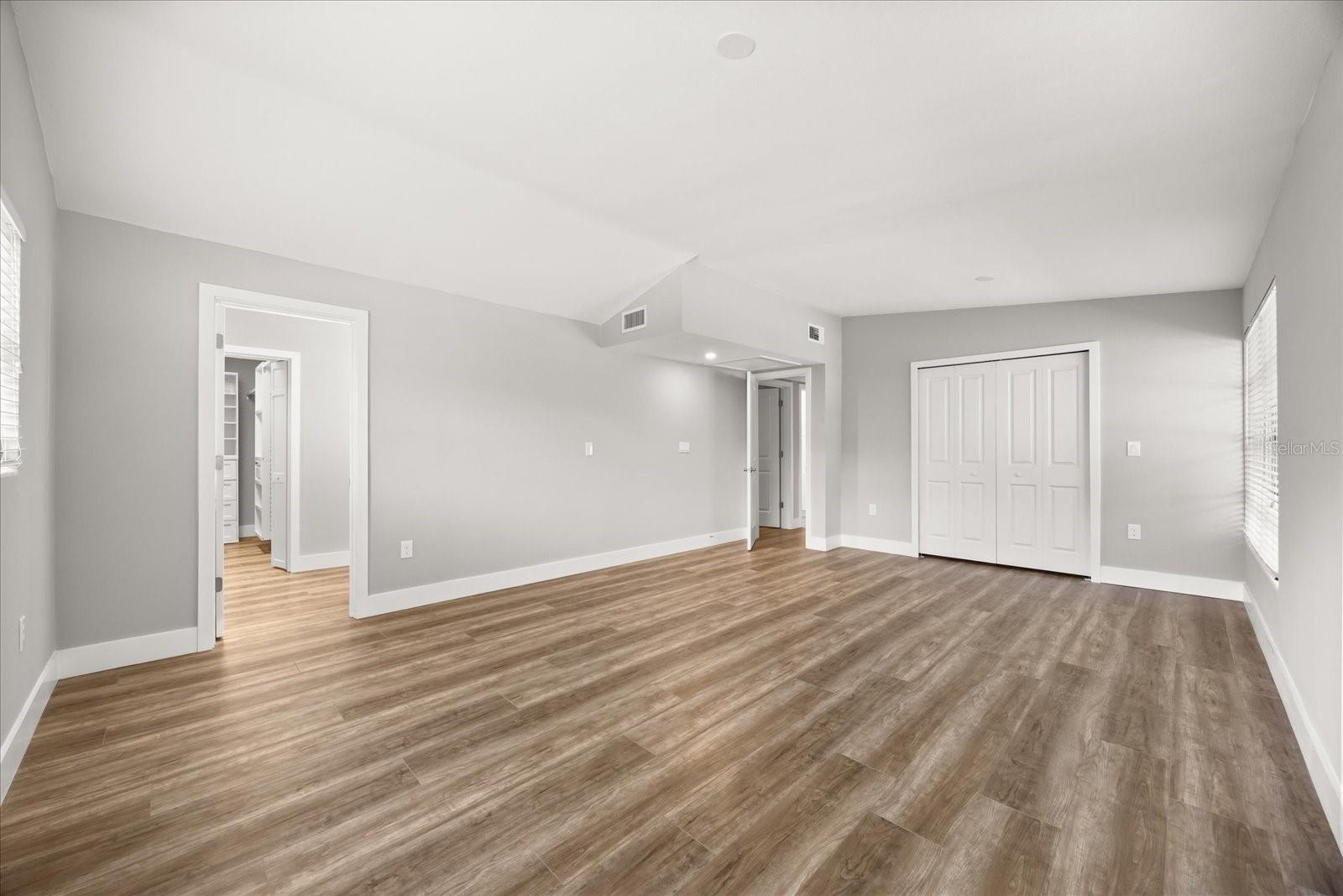 TIMBERLANE SHORES - Residential