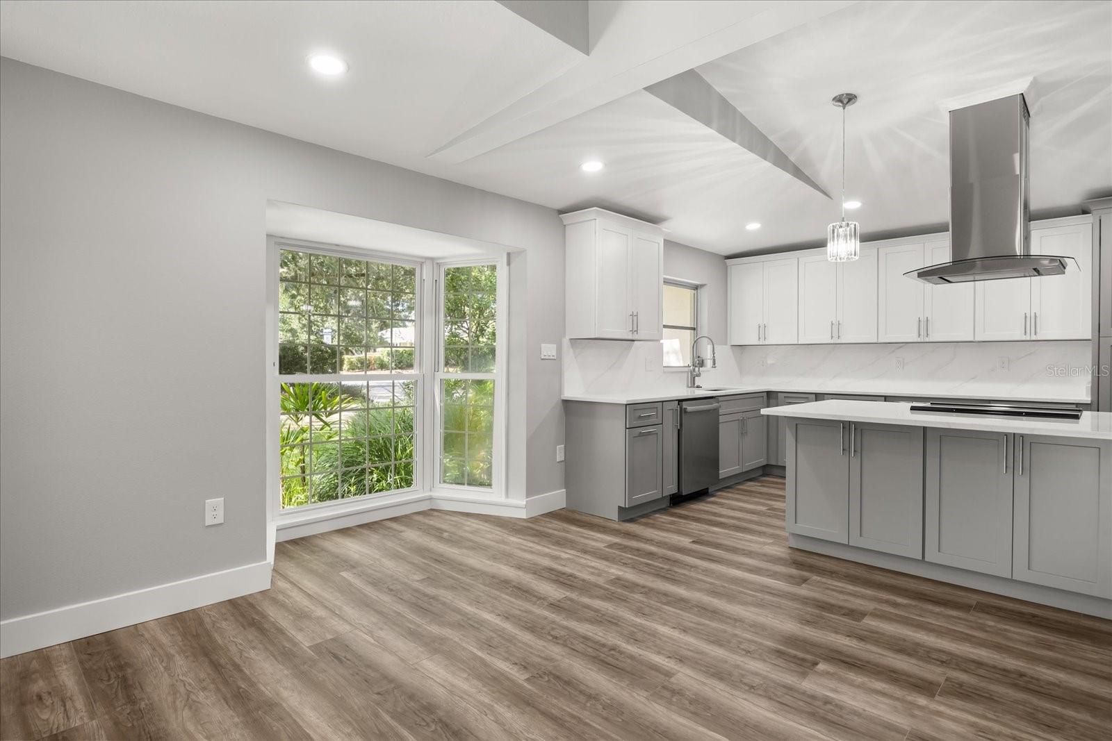 TIMBERLANE SHORES - Residential