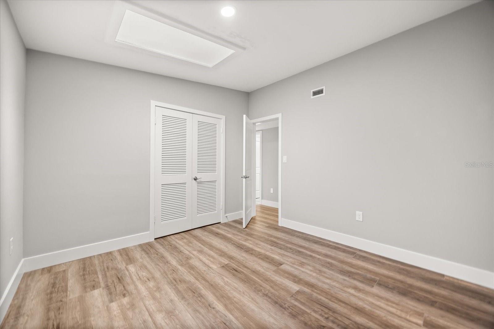 TIMBERLANE SHORES - Residential