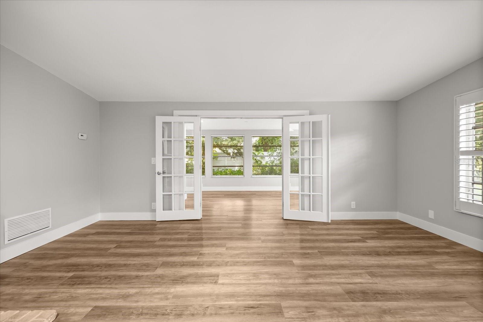 TIMBERLANE SHORES - Residential