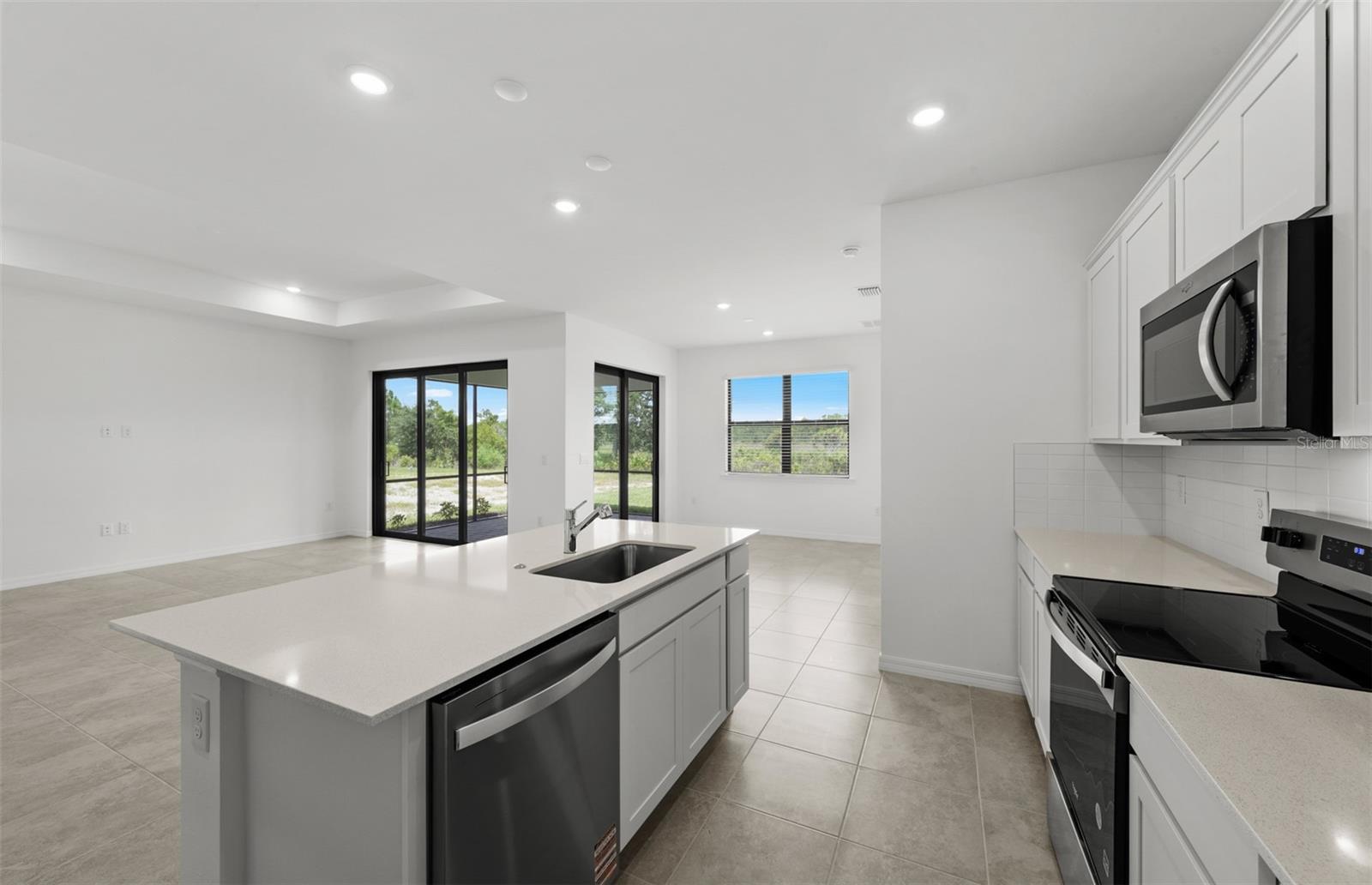 3458 - STRAND AT CEDAR GROVE - Residential