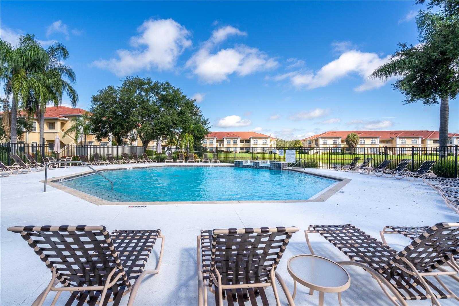 VILLAGIO - Residential Lease