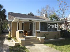 Beautifully renovated 1BR/1BA duplex apartment on pretty Park Avenue in the historic district of Sanford! Luxury vinyl plank flooring throughout, newer kitchen cabinets and countertops, range and microwave in eat-in kitchen, tub and tile surround in bath, central heat/air, washer/dryer combo, windowed front porch and fenced courtyard with enough space for your golf cart! Blocks away from city parks, Lake Monroe/Riverwalk and Sanford's downtown entertainment district! Sorry, no pets allowed. Renter's insurance required.
