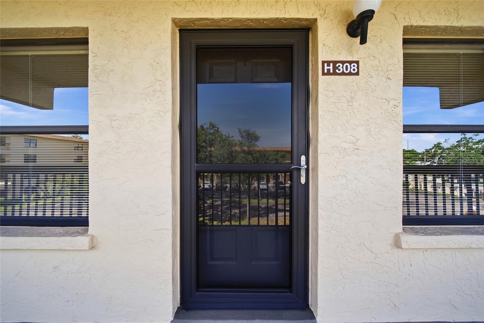 515 30TH AVENUE W H308, BRADENTON, FL, 34205 4 515 30TH AVENUE W H308