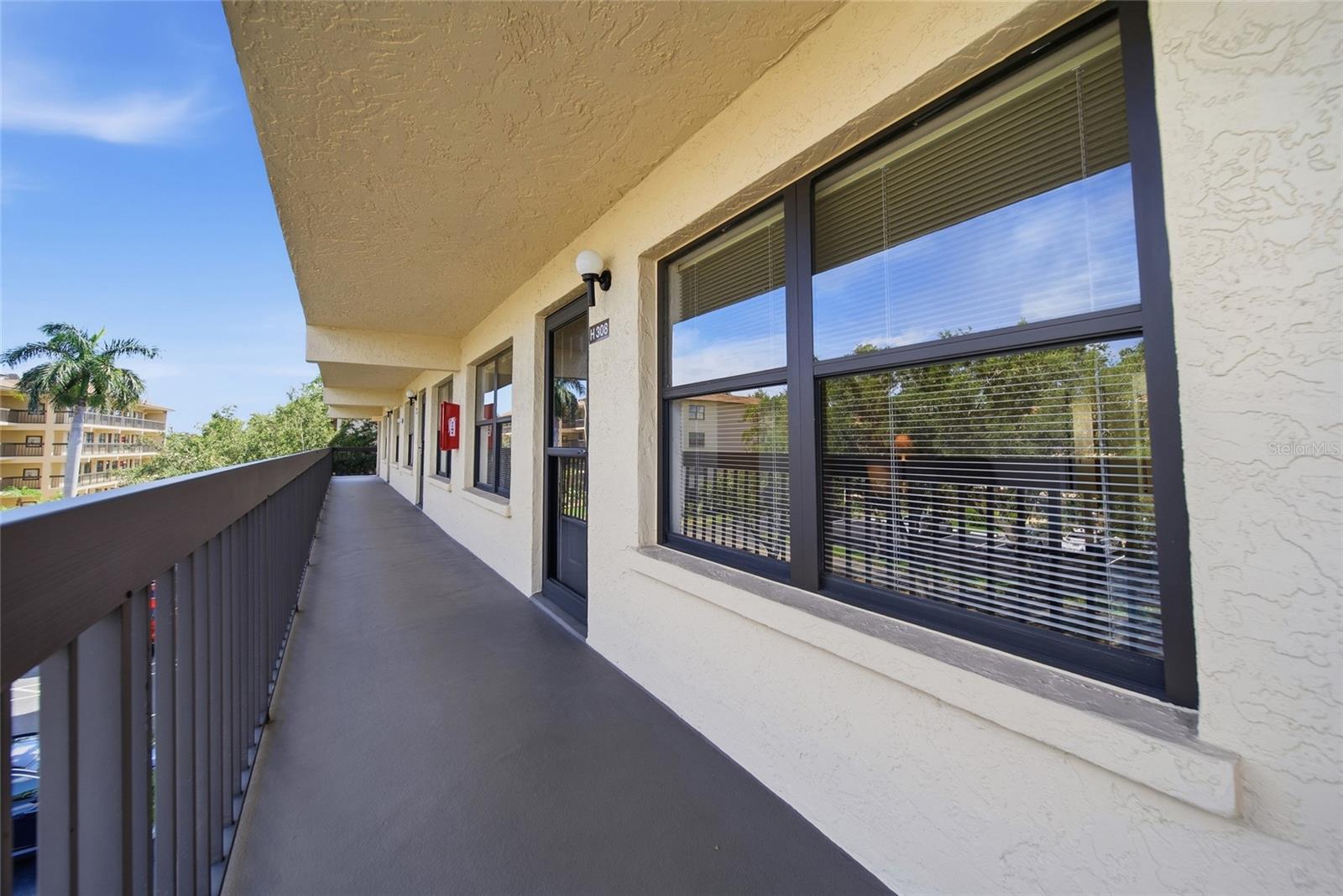 515 30TH AVENUE W H308, BRADENTON, FL, 34205 3 515 30TH AVENUE W H308