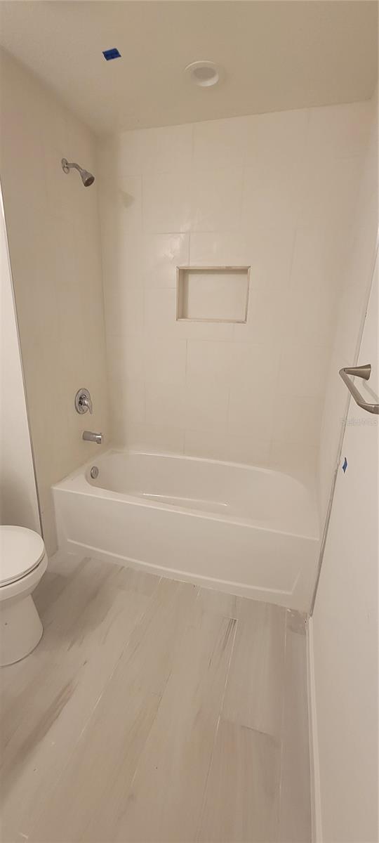 PORT CHARLOTTE SUB 05 - Residential Lease