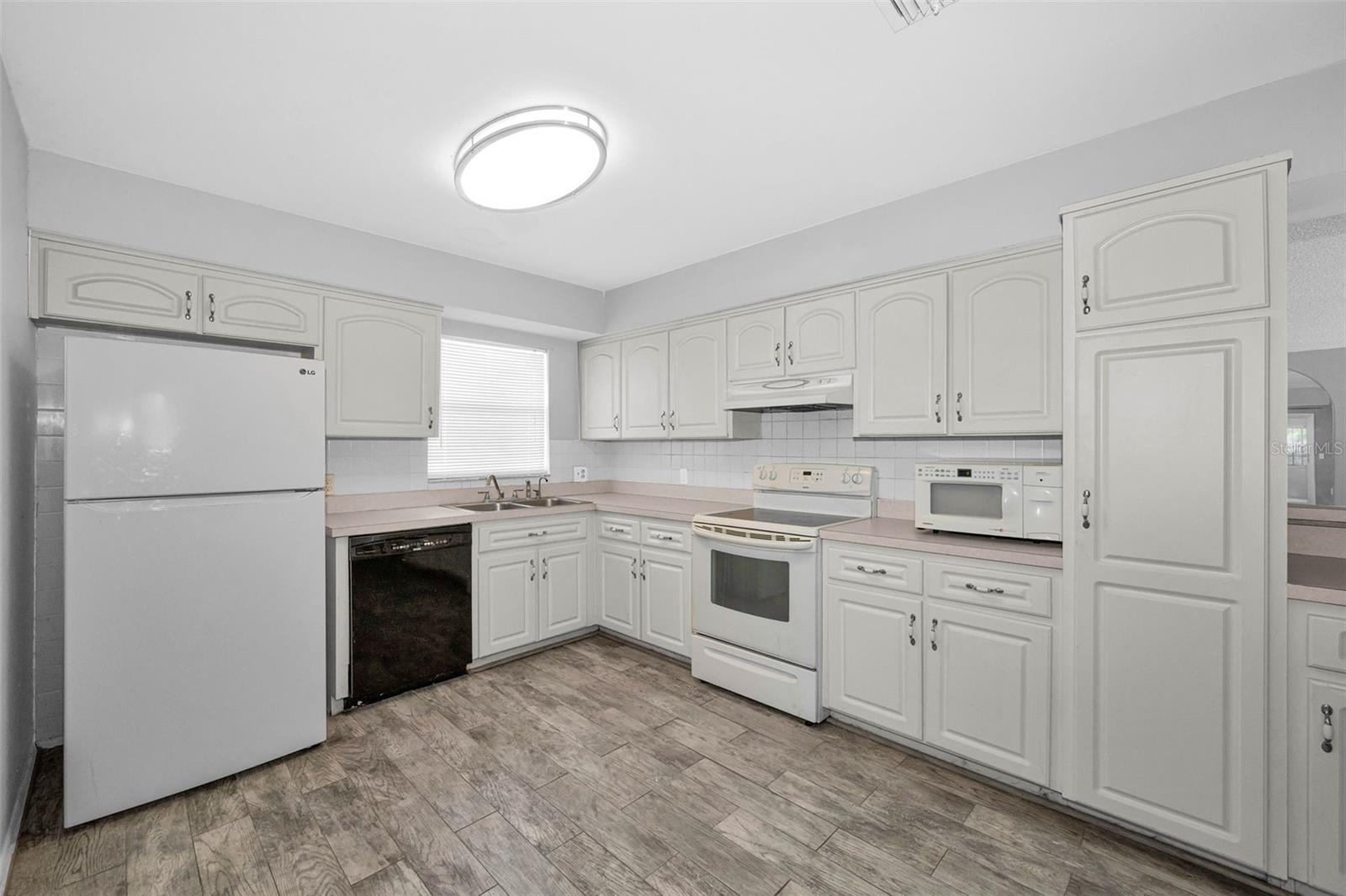 SHADOW RIDGE - Residential