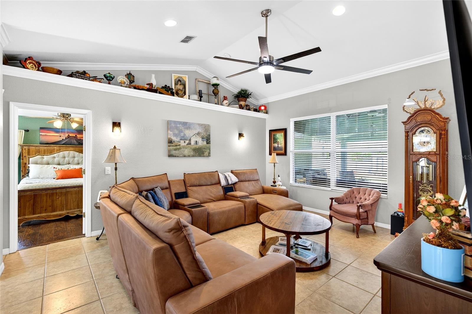 TURNING POINTE ESTATE - Residential